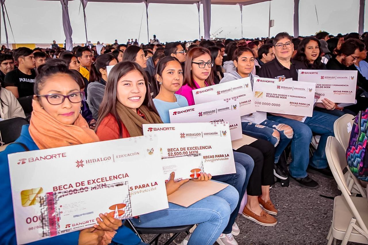 Becas para la Transformación dignifican la calidad de vida de los hidalguenses: Natividad Castrejón