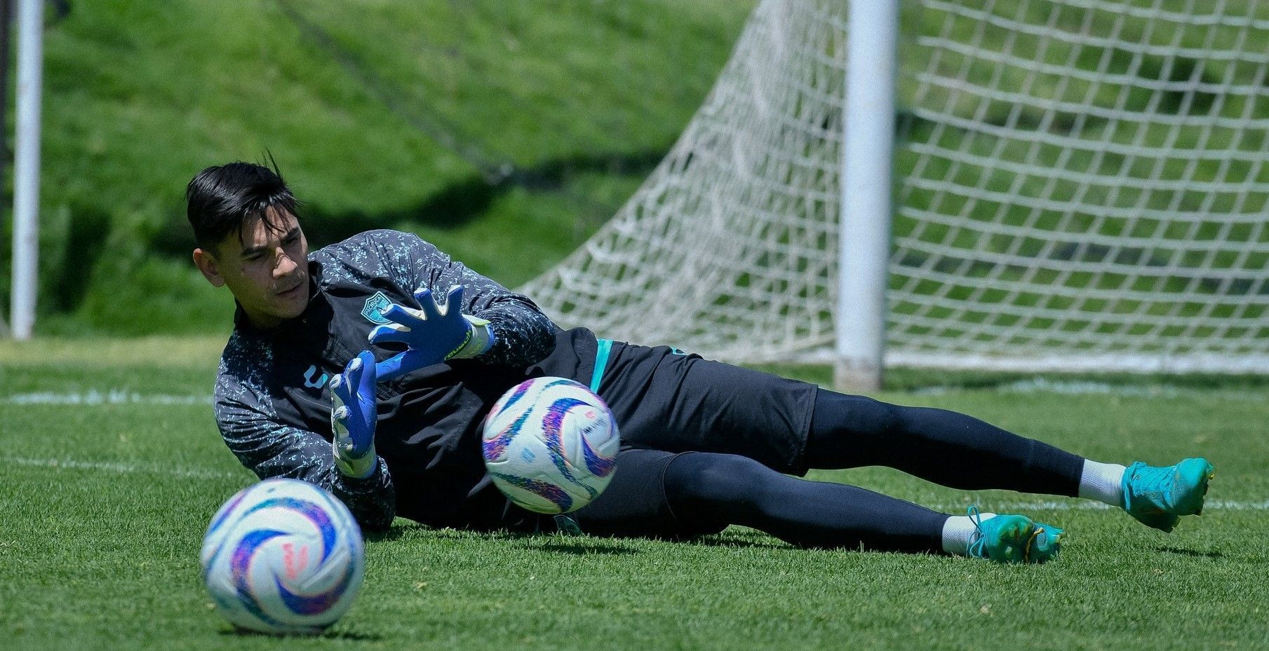Rescinden contrato de Óscar Ustari con los Tuzos del Pachuca