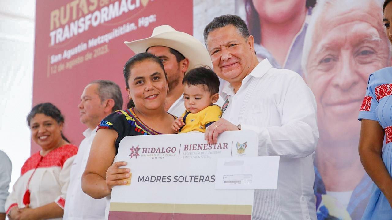 Durante las Rutas de la Transformación en San Agustín Metzquititlán, el mandatario Julio Menchaca Salazar, aseguró que su administración enfoca los recursos públicos al establecimiento de oportunidades que permitan a las y los hidalguenses vivir con dignidad; por ello dio a conocer la utilización de más de 25 millones de pesos para beneficio de las y los habitantes de esta demarcación. 