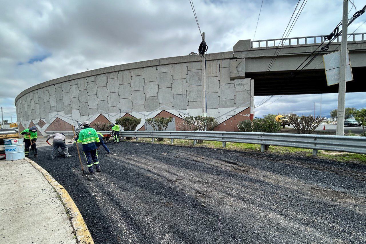 Repara SIPDUS revestimiento en lateral del Bulevar Las Torres