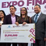 Entrega Menchaca créditos en beneficio de empresas hidalguenses