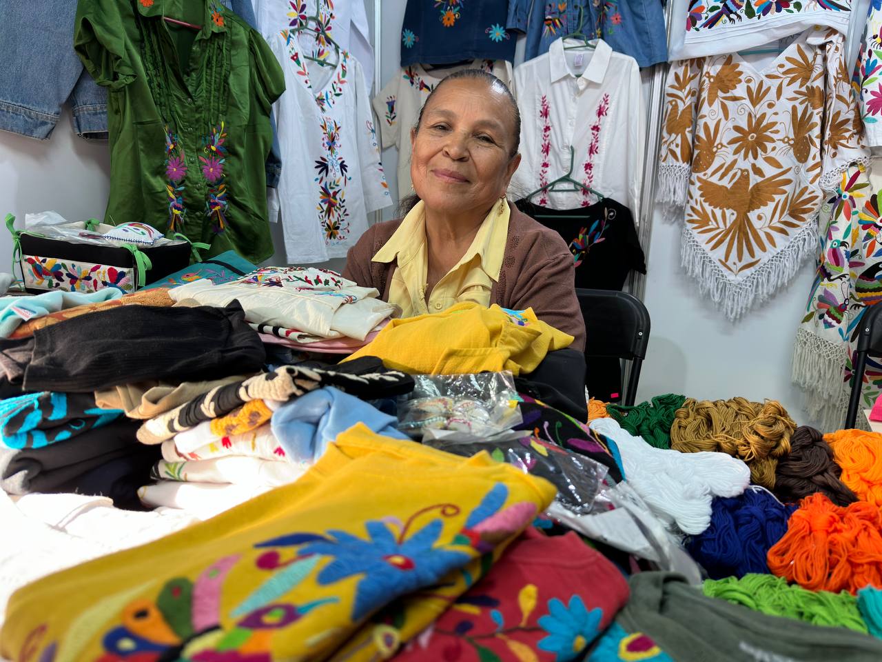Reconocen talento de artesanos hidalguenses con espacio digno