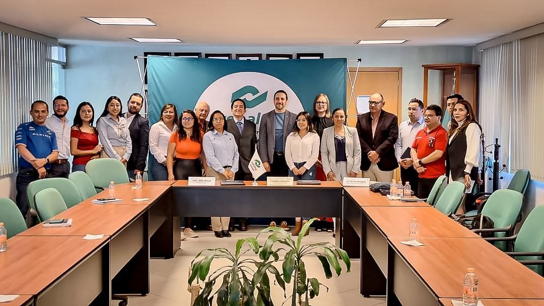 Conalep Hidalgo acuerda vincular alumnos con el sector automotriz