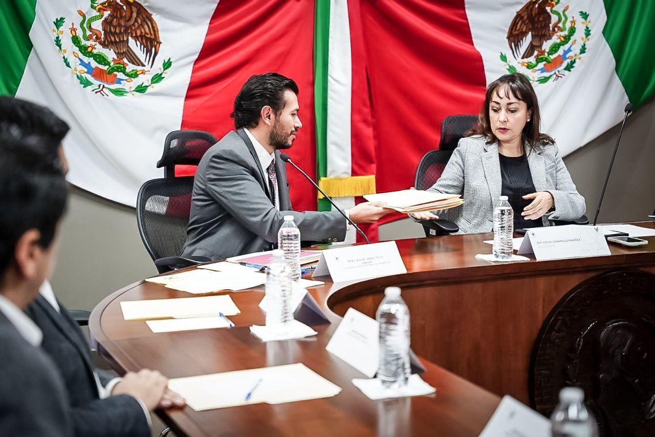 Tello Vargas desglosa plan de desarrollo ante LXV Legislatura Tello Vargas desglosa plan de desarrollo ante LXV Legislatura