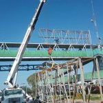 Nueva ley prohibiría espectaculares en edificios y puentes en Hidalgo