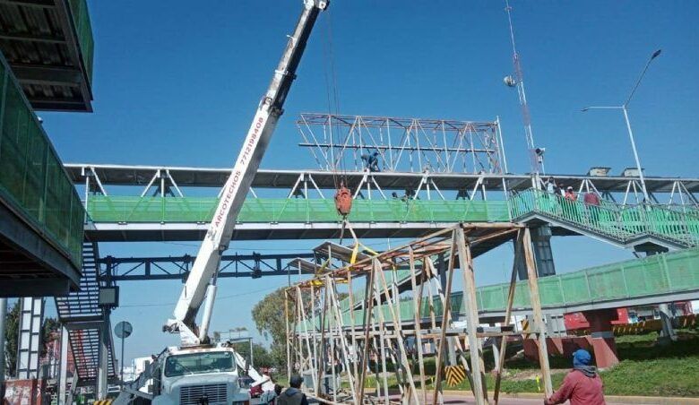 Nueva ley prohibiría espectaculares en edificios y puentes en Hidalgo