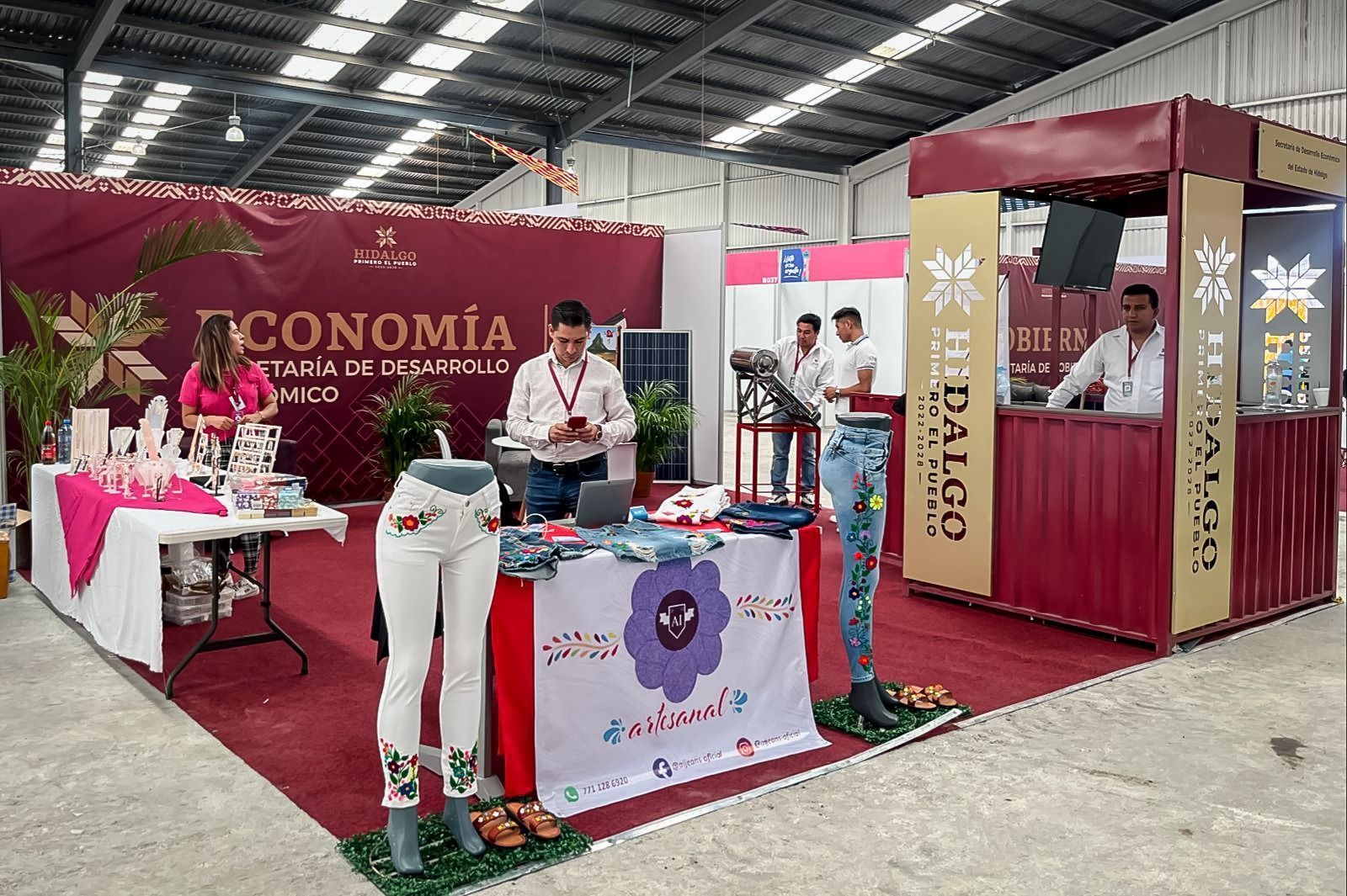 Promueve Sedeco a emprendedores en la Feria San Francisco 2023