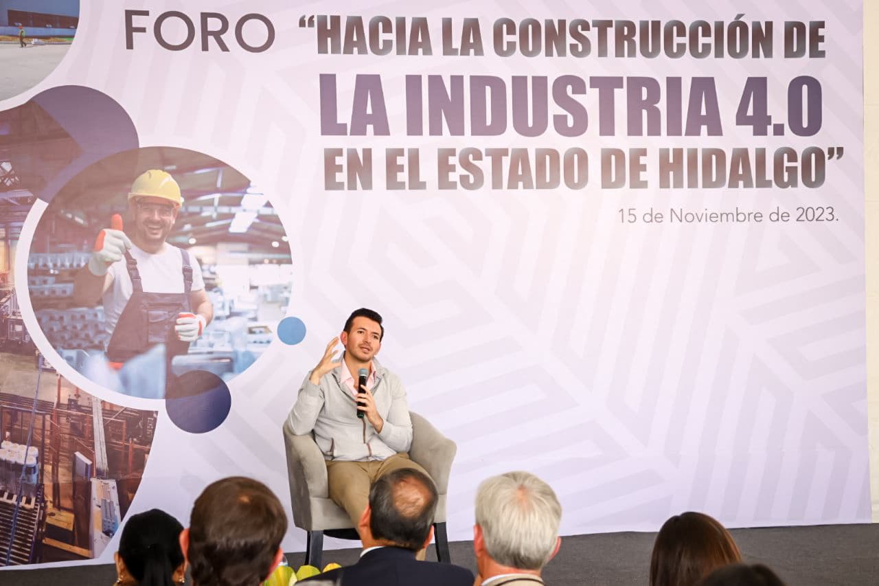 Expone Tello Vargas retos hacia la Cuarta Revolución Industrial