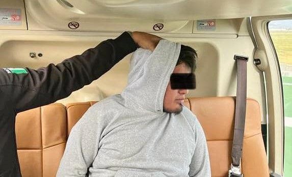 Detienen a “El Malverde” de Puebla mientras orinaba, en Pachuca
