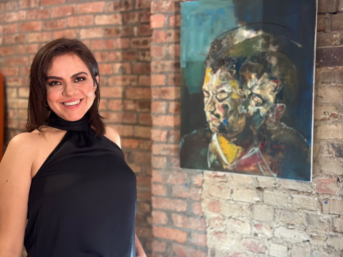 Egresada de UAEH expone trabajo pictórico en Nueva York