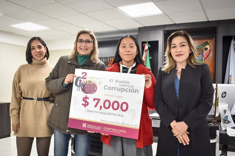 Incita Contraloría a juventud a erradicar corrupción desde redes sociales