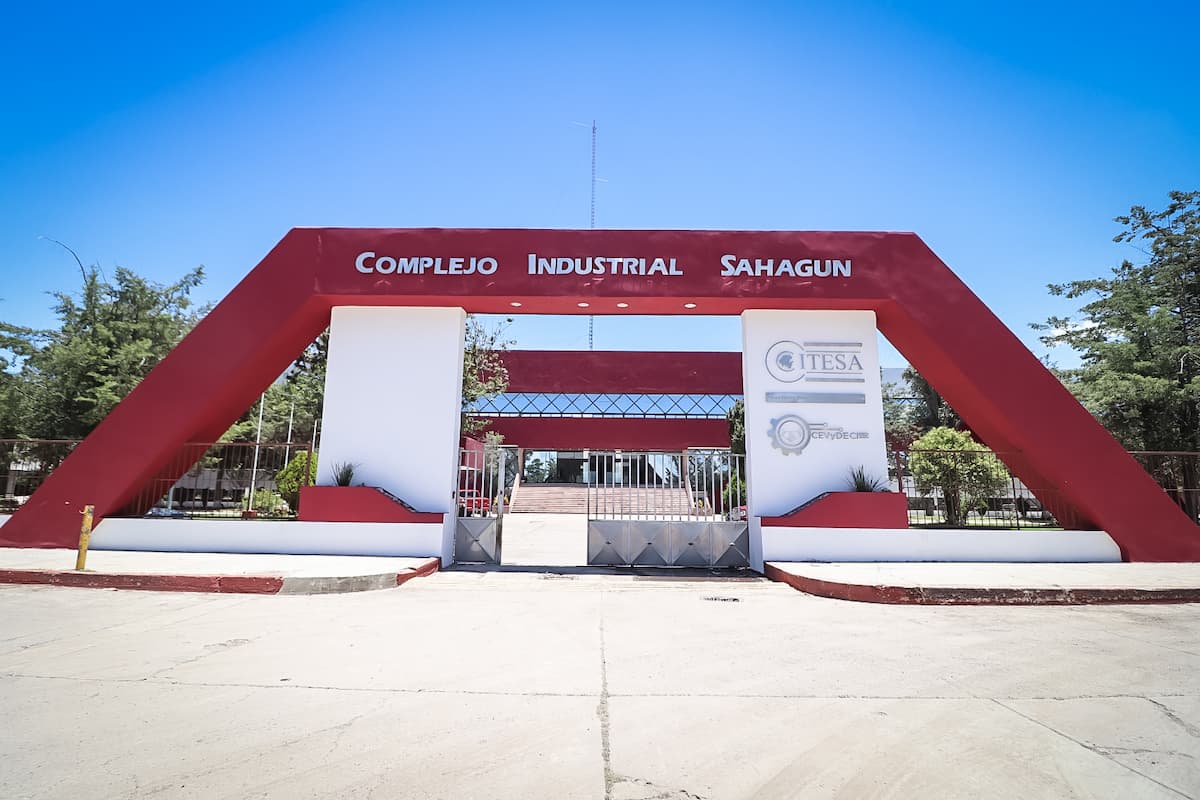 Transforma gobierno estatal parques industriales