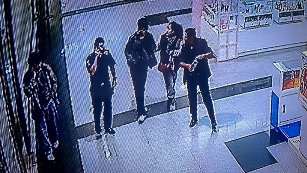 En plaza de Pachuca, encuentran a menor extraviado en CDMX