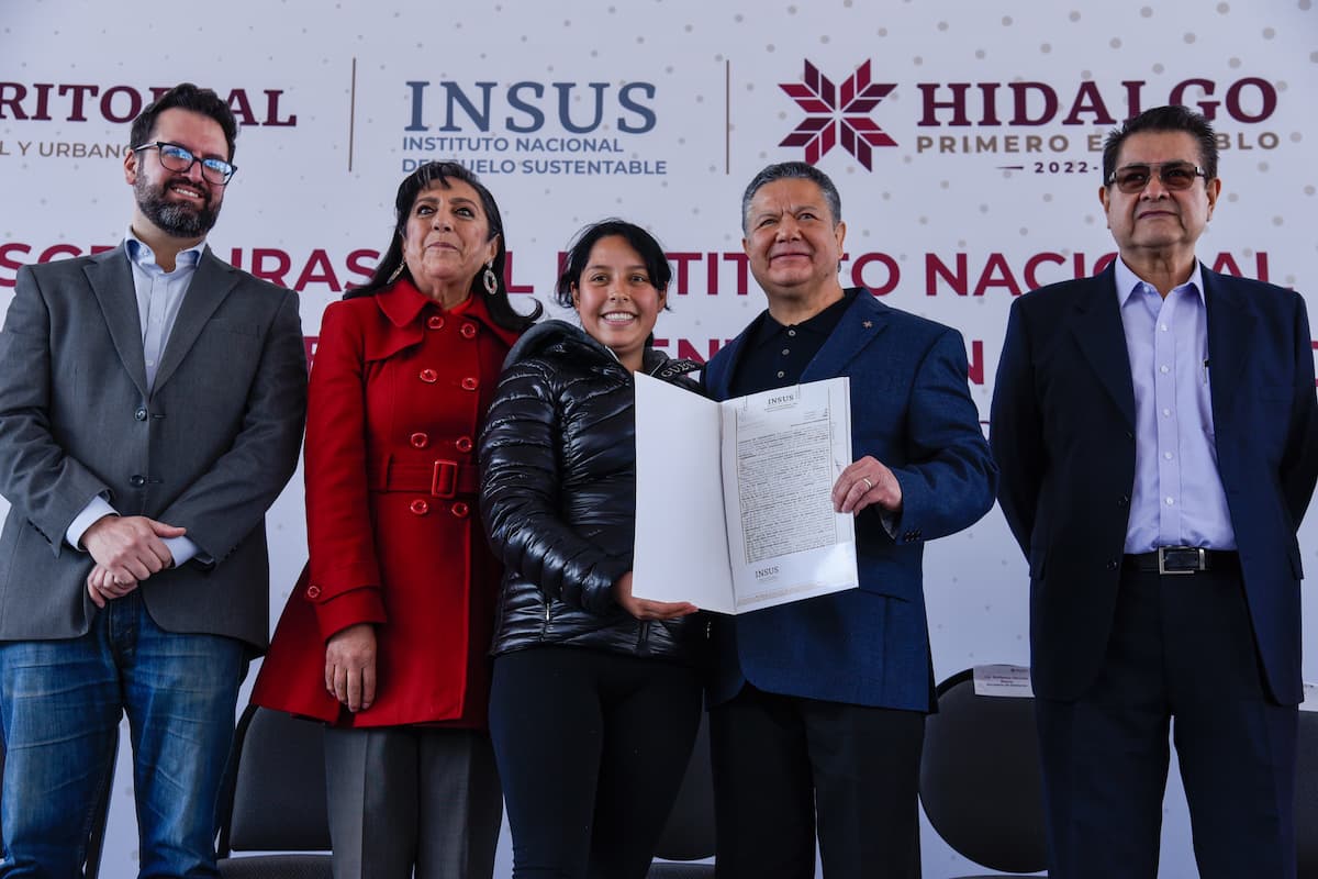 250 familias hidalguenses recibieron títulos de propiedad