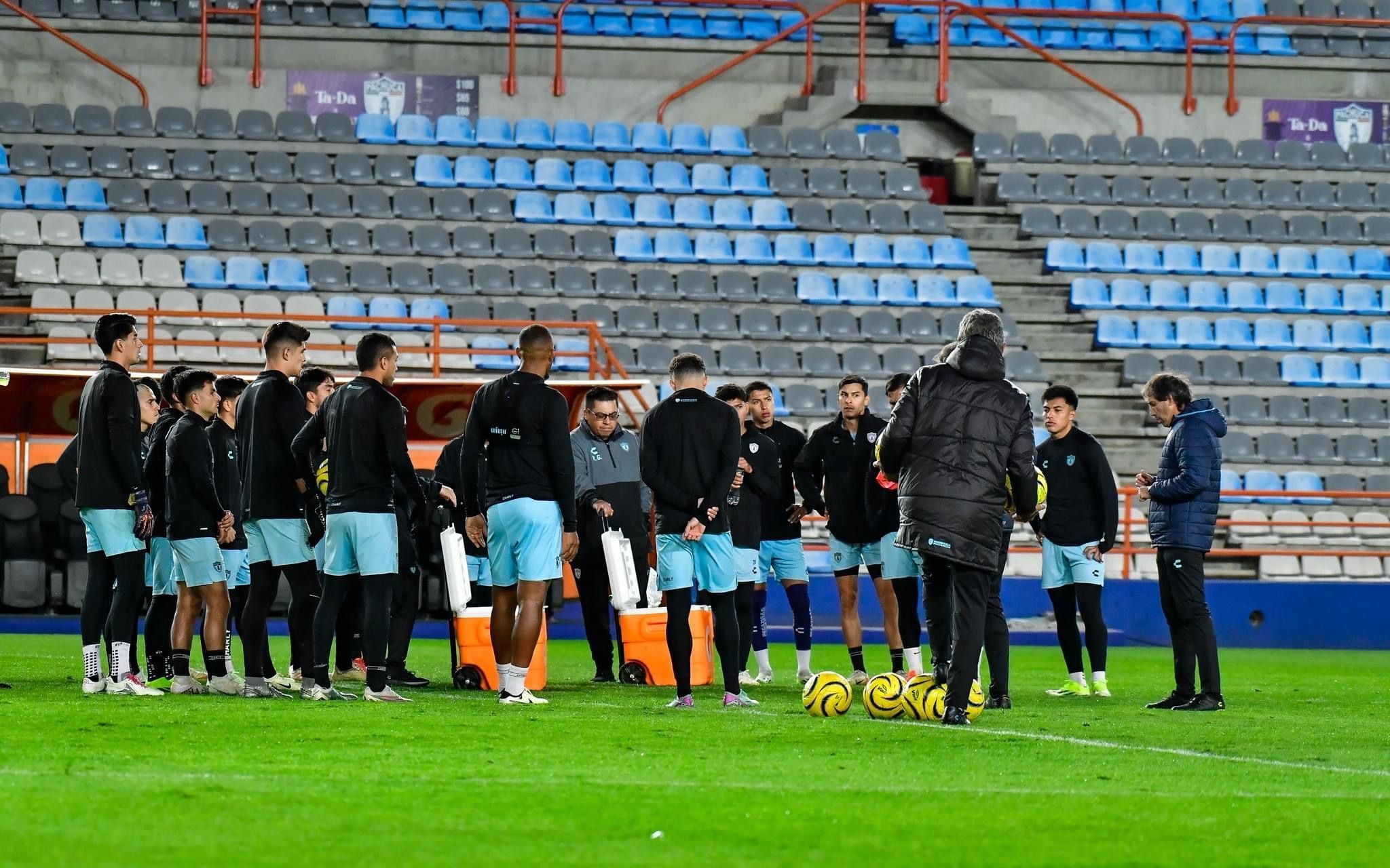 Tuzos vencen a Atlas en partido de volteretas