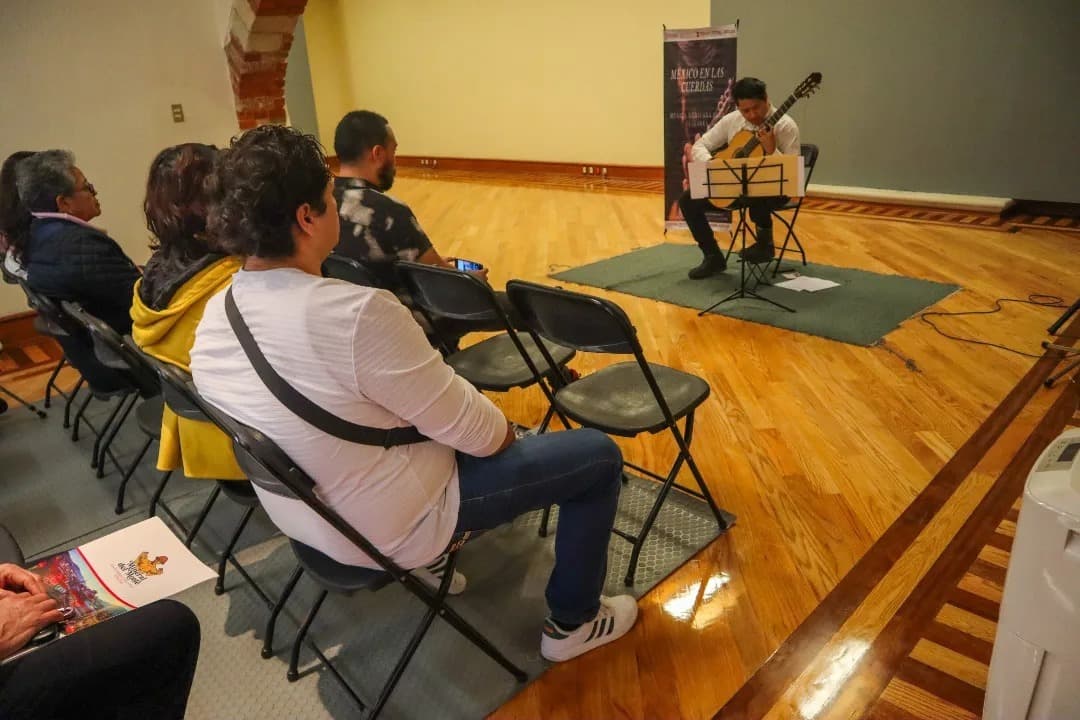 Impulsan guitarristas hidalguenses tradiciones mexicanas