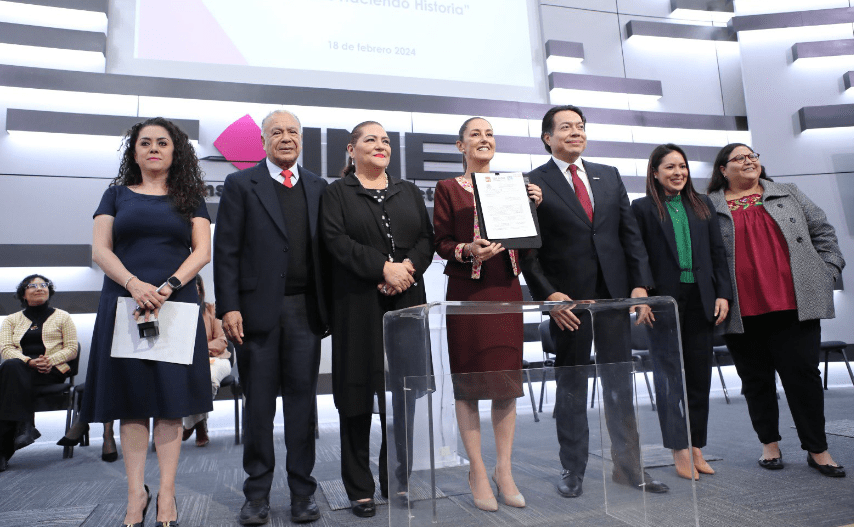 Recibe INE solicitud de registro de Claudia Sheinbaum como candidata de “Sigamos Haciendo Historia”