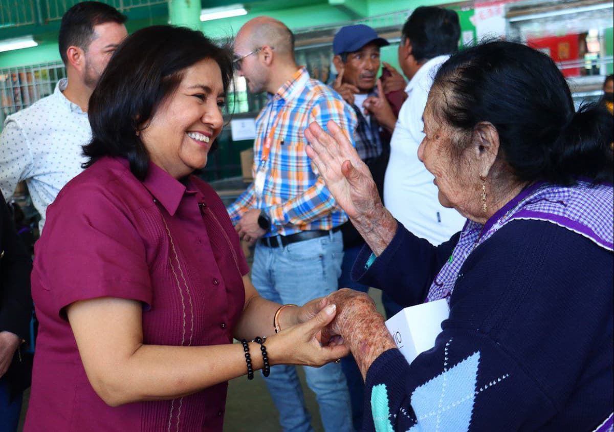Entrega DIFH 3 mdp en apoyos a beneficiarios de la Sierra Alta