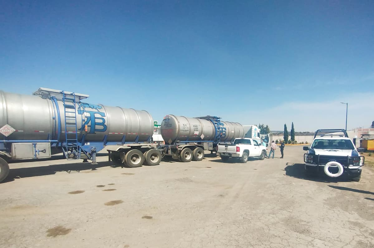 Incautan más de 50 mil litros de hidrocarburo en Zempoala
