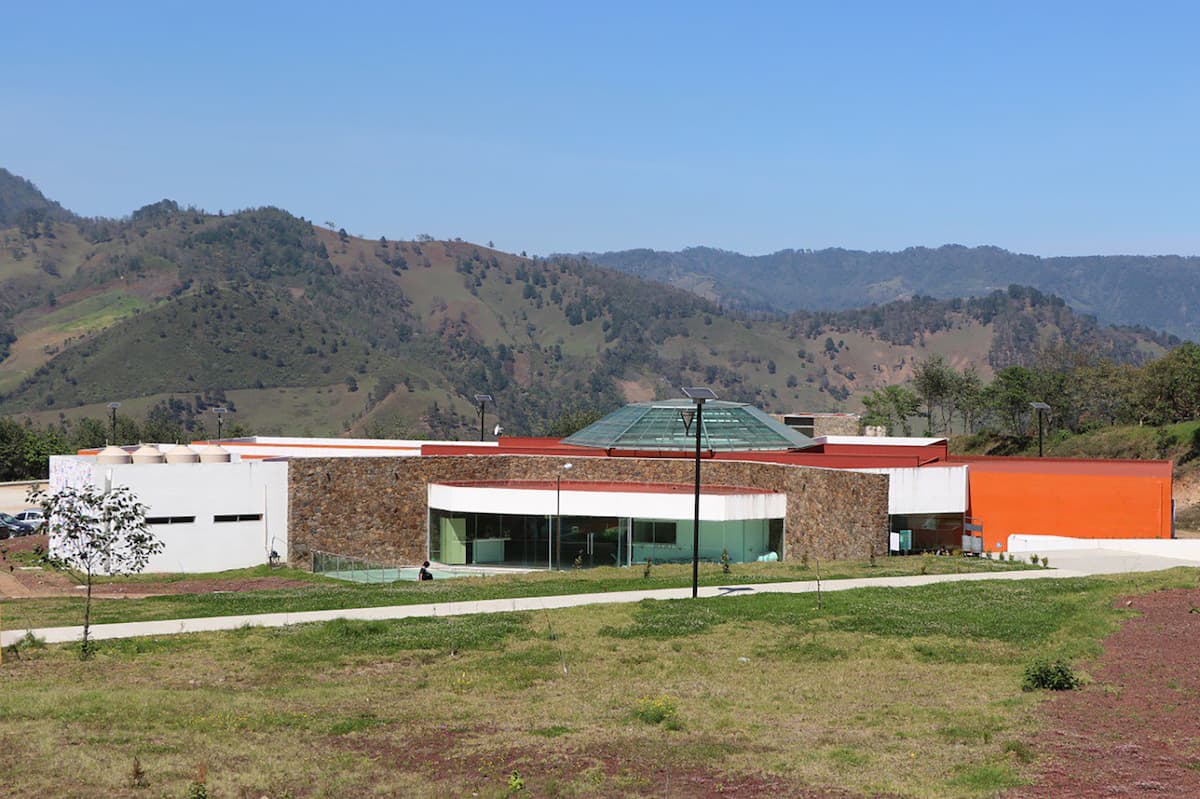 La Universidad Intercultural del Estado de Hidalgo (UICEH) publicó su convocatoria 2024 para participar en el proceso de ingreso a licenciaturas. 