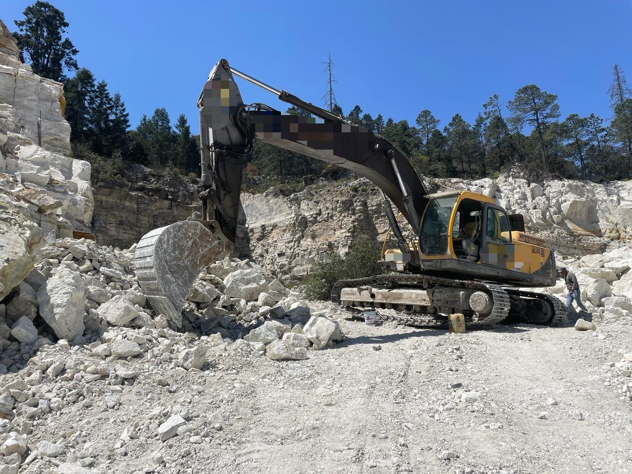 Catean mina en Real del Monte por delito ambiental