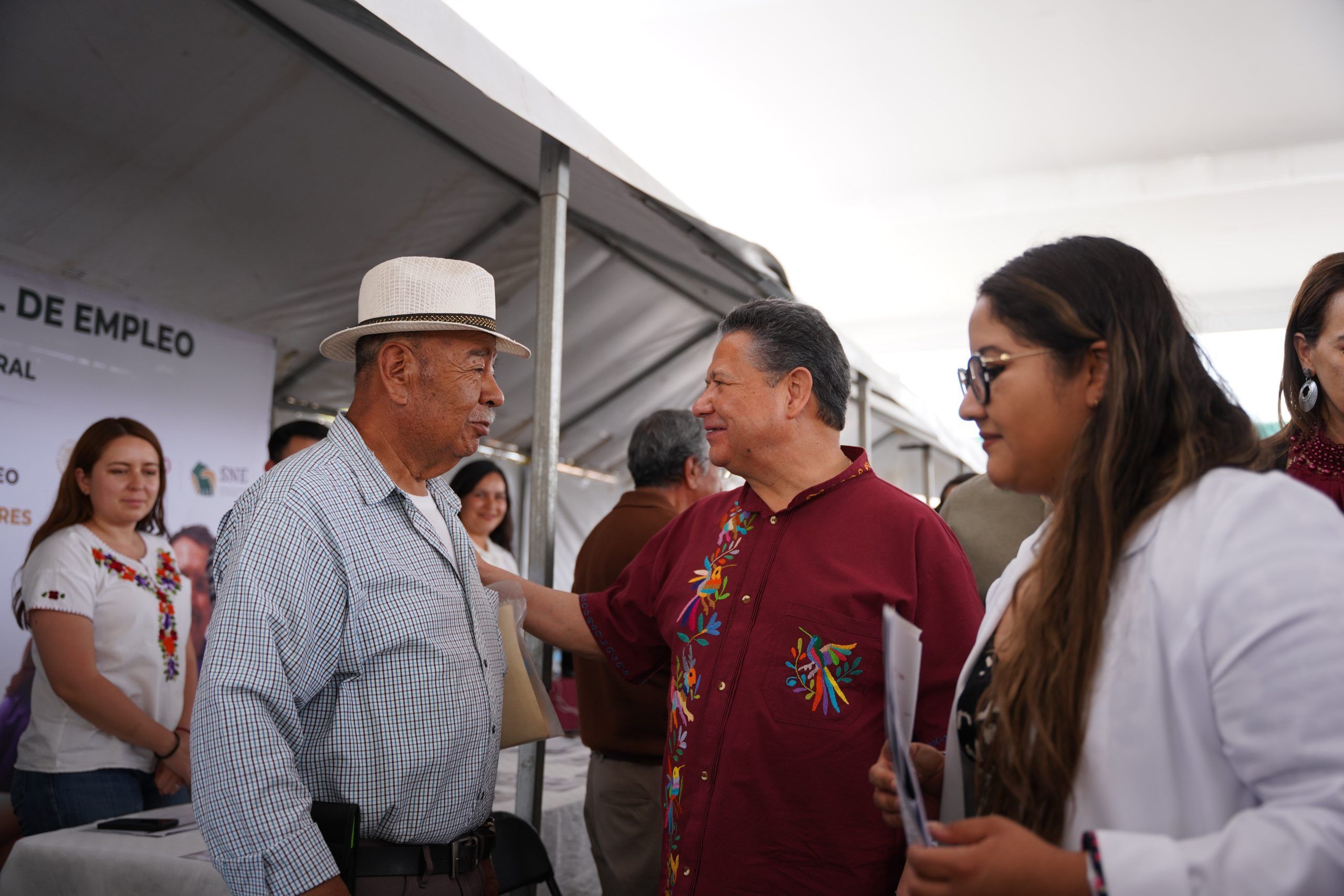 Recorren Centro de Rehabilitación Integral en Santiago Tulantepec