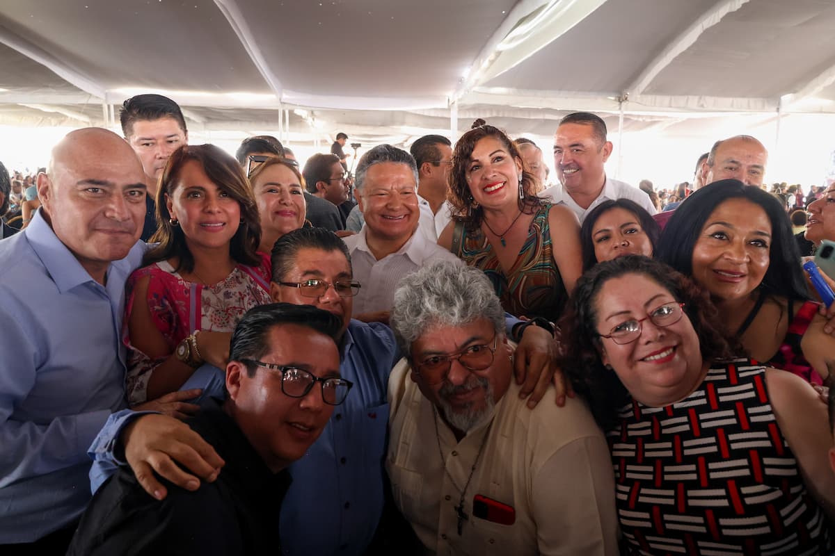 Gobierno de Hidalgo reconoce labor de docentes