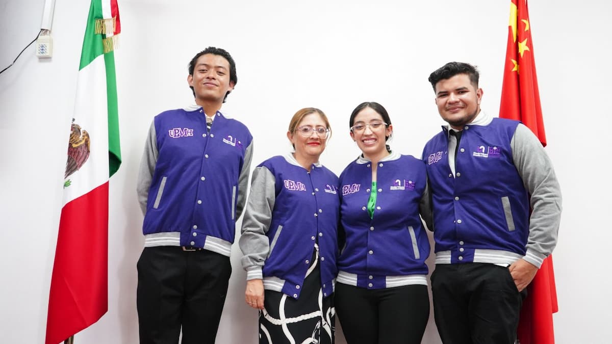 Estudiantes de la UPMH viajaron a China para participar en competencia