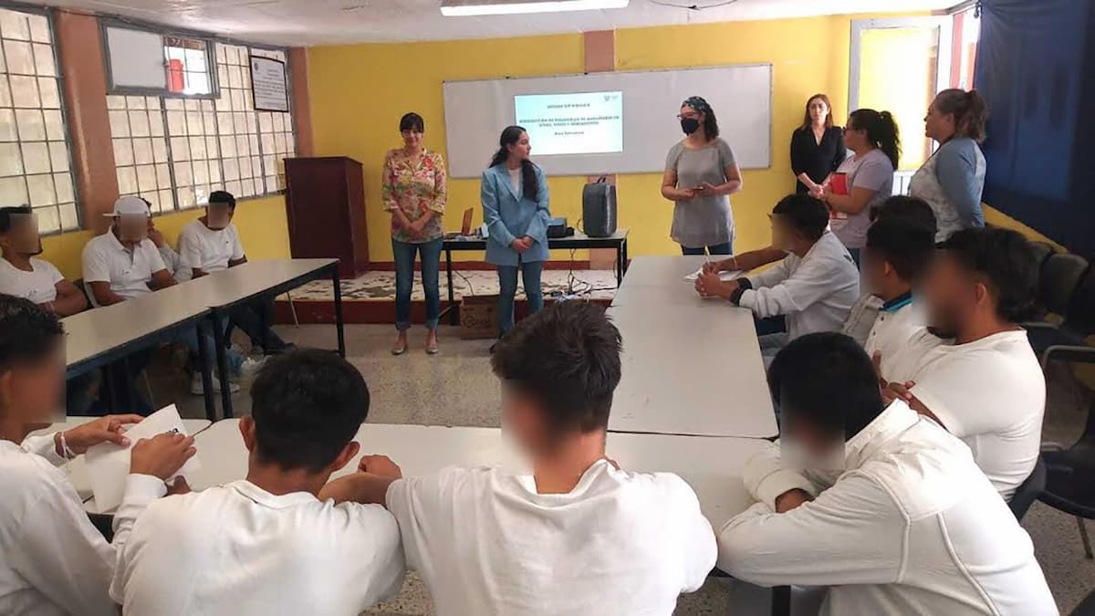 SSPH impulsa reinserción social de adolescentes con pláticas y talleres creativos