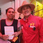 Reiteran locatarios del Mercado Primero de Mayo confianza en Adolfo Pontigo