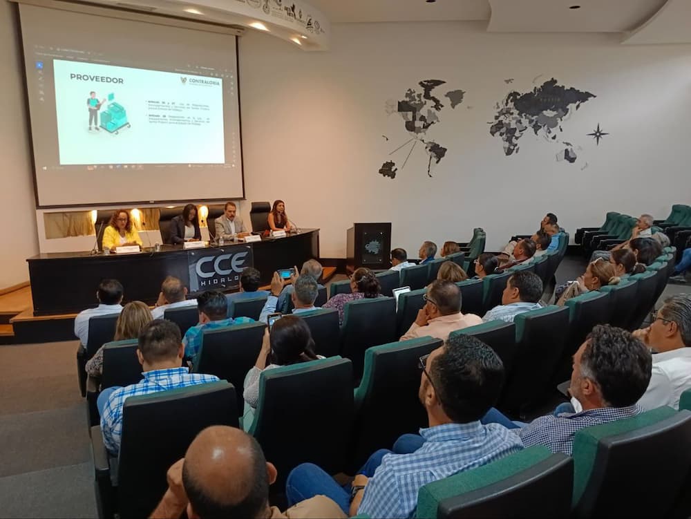 Contraloría fortalece procedimientos de contratación