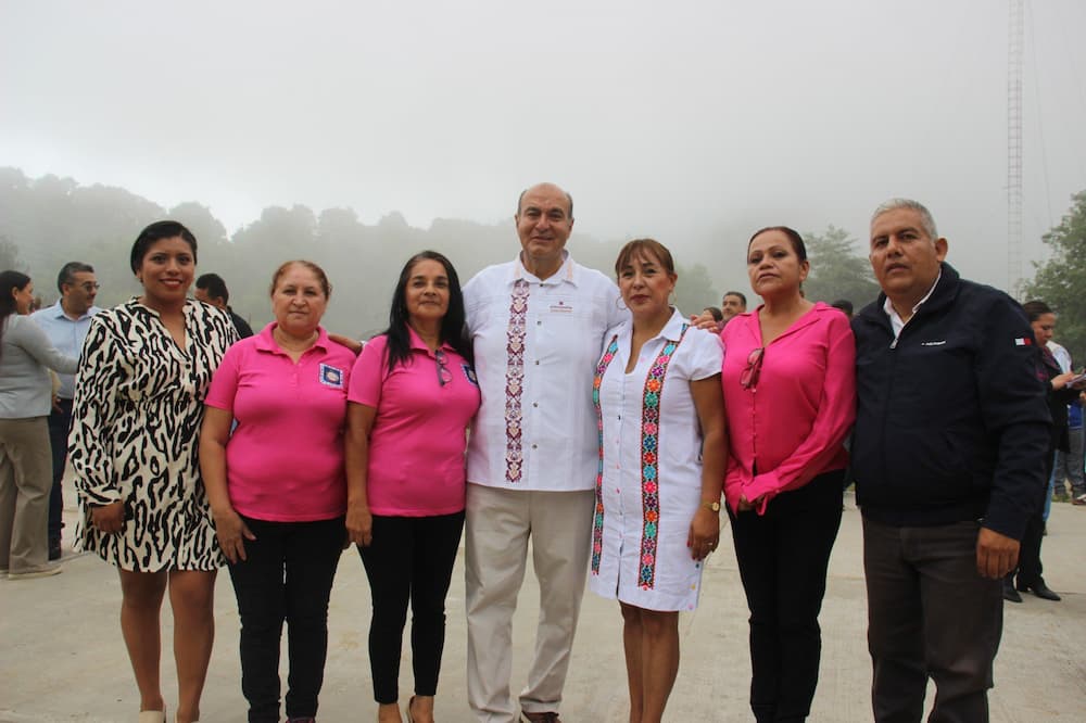 Titular del IHE visitó diferentes escuelas de Chapulhuacán