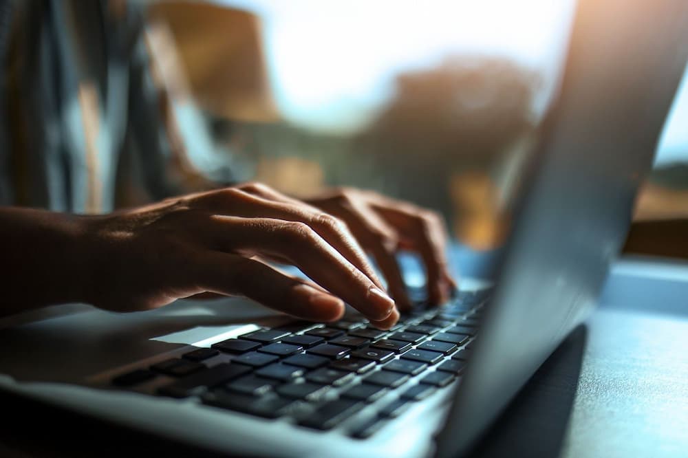 ¿Qué softwares se utilizan para las tendencias más actuales del desarrollo web Un curso de desarrollo web que te lo enseña