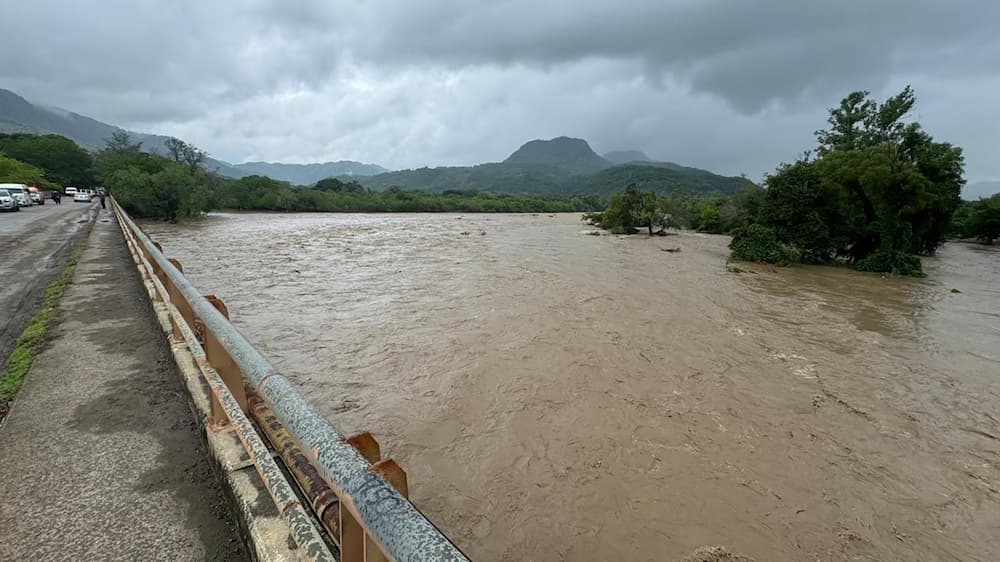 Atienden afectaciones por lluvias en 26 municipios de Hidalgo