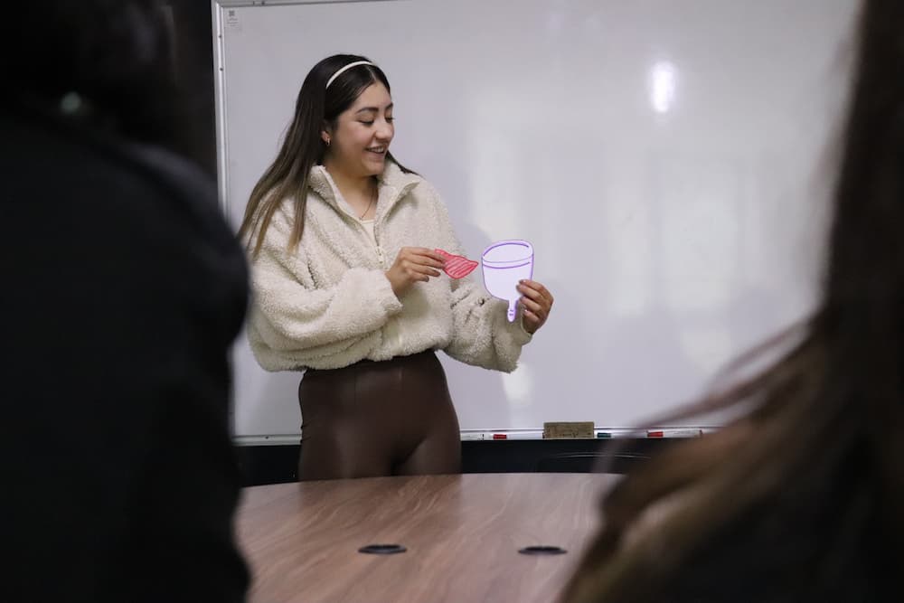 Extiende INHJUVE entrega de copa menstrual gratuita