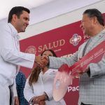 Entregan 22 ambulancias y apoyos funcionales en Hidalgo