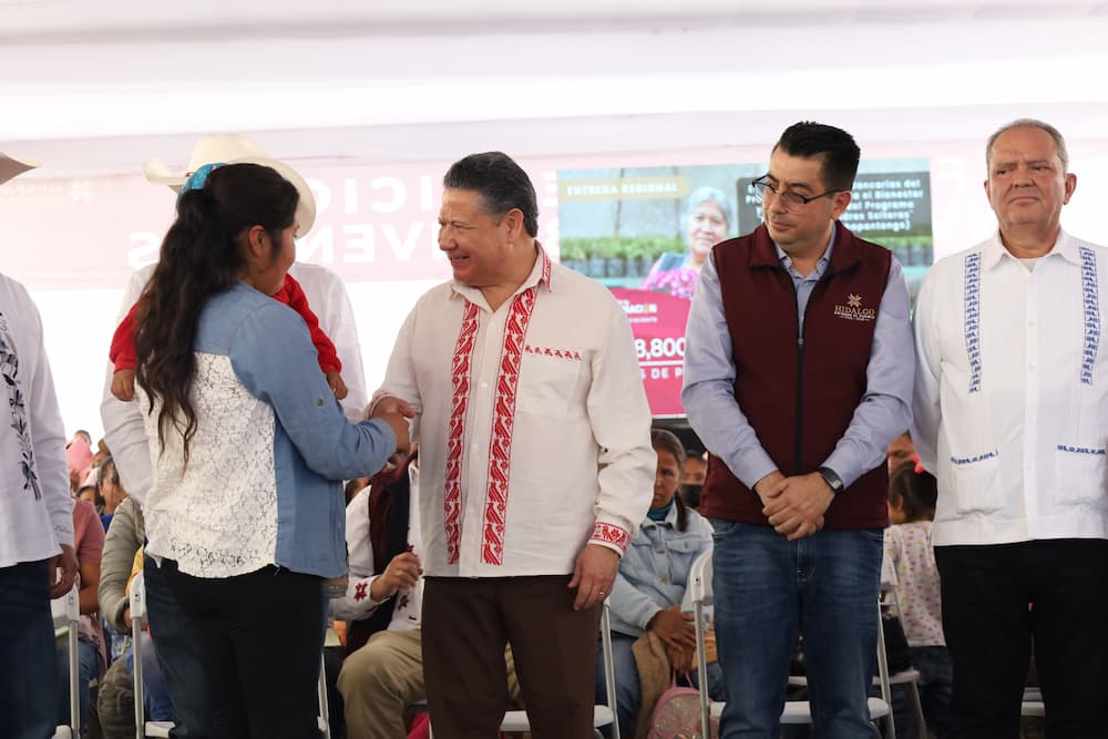 Refrenda Menchaca Salazar compromiso de construir un gobierno cercano al pueblo
