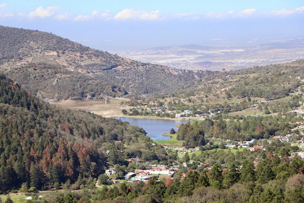 Diego Mateo: Centro Ecoturístico en Mineral del Chico