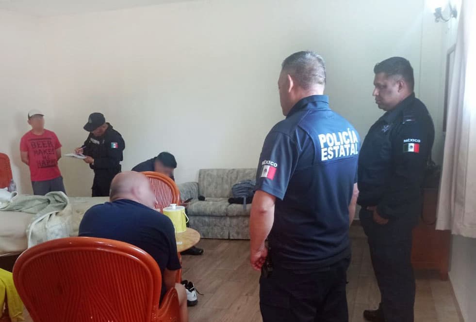 Policía estatal frustra secuestro virtual de cinco personas en Tulancingo