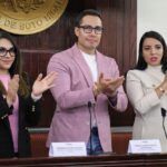 Rinden protesta integrantes del Sistema de Protección Integral de Niñas, Niños y Adolescentes de Pachuca