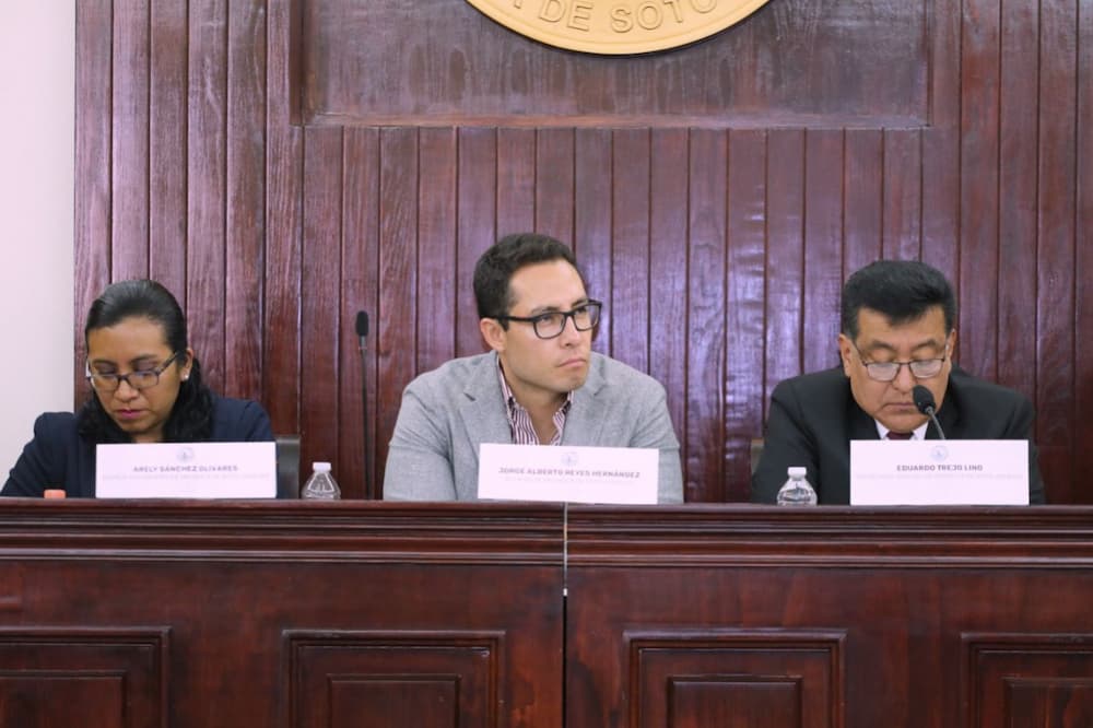 Designan integrantes de comisiones especiales en Cabildo de Pachuca