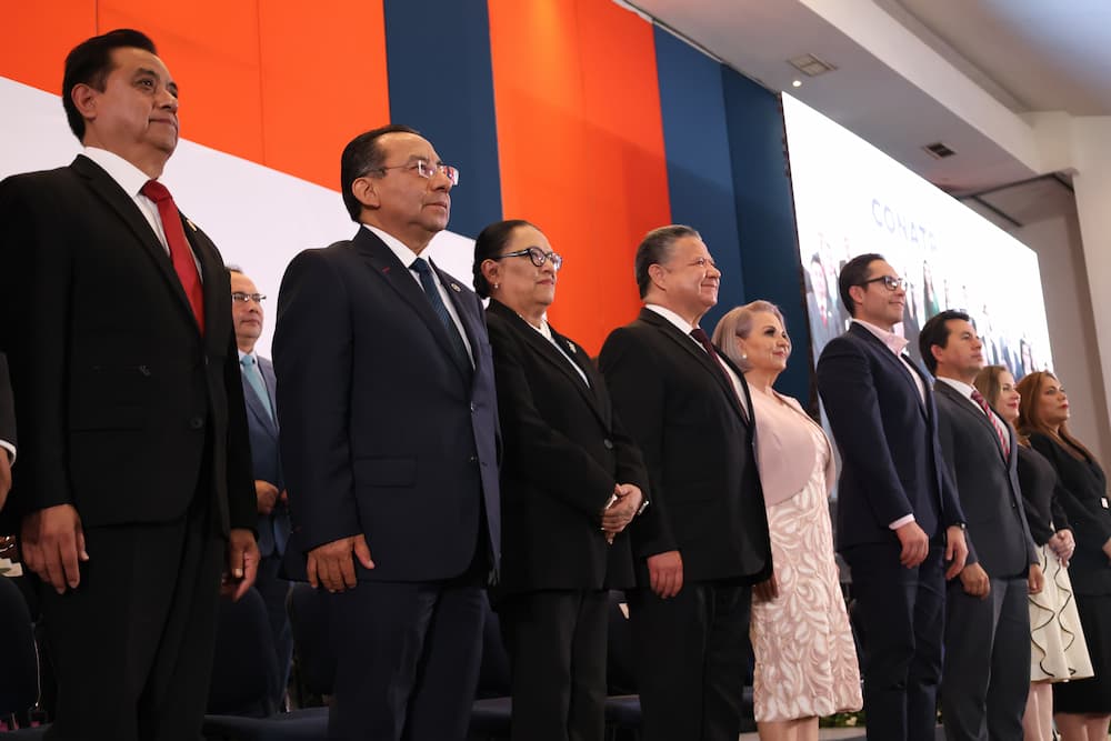 Hidalgo recibe a líderes de los Tribunales de Justicia de México