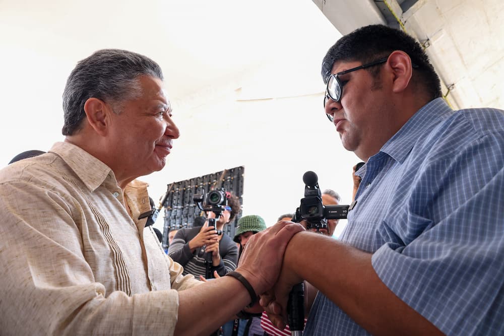 Julio Menchaca llega con Las Rutas de la Transformación a Acatlán y Huasca