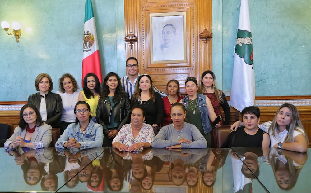 Se reúne Jorge Reyes con activistas y asociaciones protectoras de los derechos de los animales
