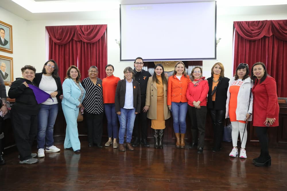 Ayuntamiento de Pachuca realiza activismo contra la violencia hacia niñas y mujeres