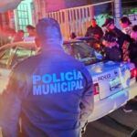 Mujer da a luz en un taxi, en Mineral de la Reforma