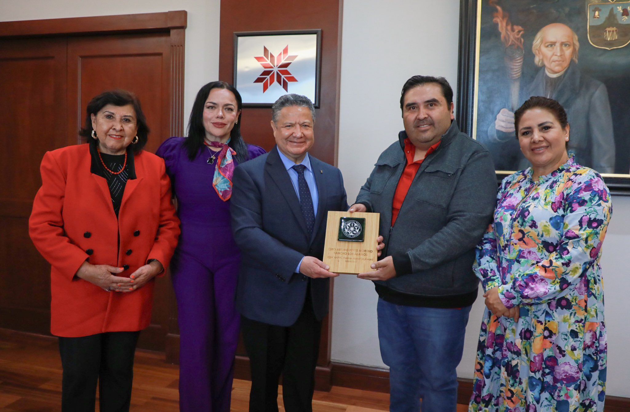 Proyecto hidalguense de protección a polinizadores gana premio internacional