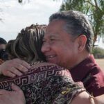 Llama Julio Menchaca a mantener contacto con la gente y alejarse de las “grillas”