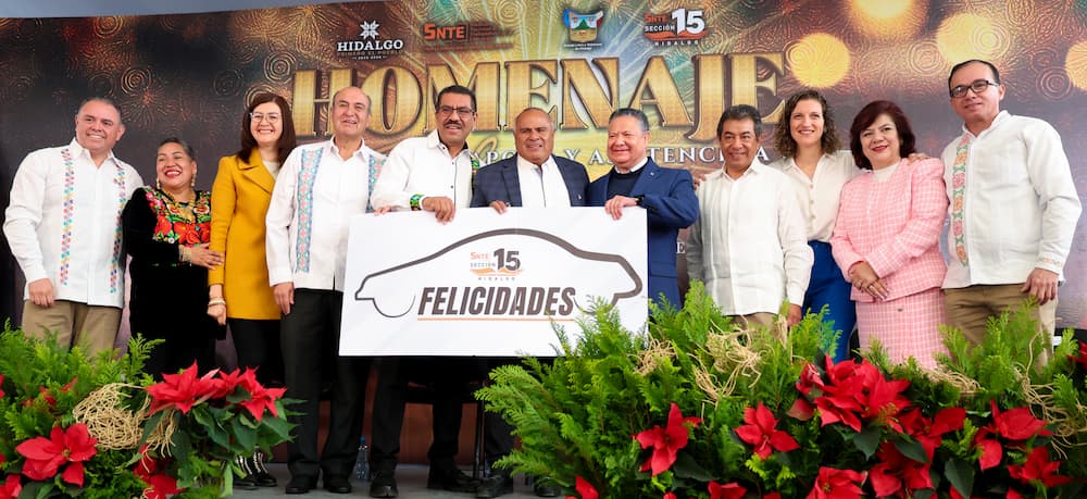 Refrenda Julio Menchaca su compromiso con los derechos laborales del magisterio hidalguense