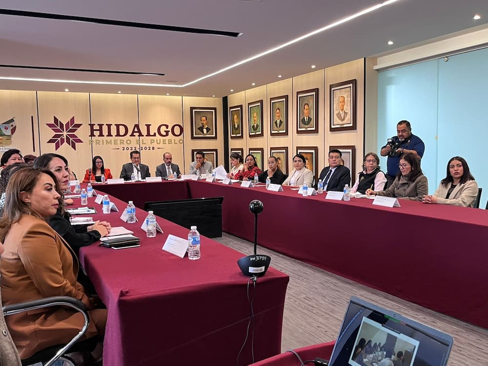 Gobierno del estado presenta acciones por las mujeres